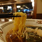 Umami Dokoro Mutsu - しょうゆラーメンリフトは苦手です