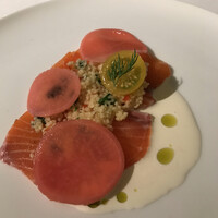 Wattle Tokyo - アフタヌーンティー付ランチ５０００円。タスマニアサーモンのグラブラックス。タスマニアサーモンは、それ自体の旨味が濃く、とーっても美味しかったです（╹◡╹）（╹◡╹）
