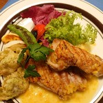 Trattoria Thyme - 料理写真:阿波尾鶏のモモ肉のグリル 柑橘ソース1320円