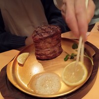ステーキハウス キッチンリボン - 