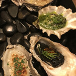 Oyster bar UOICHI - マルゲリータから時計まわり〜　まみこまみこ
