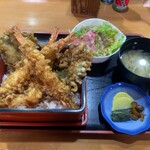 食事処 ゆたか屋 - 海老天重