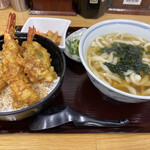 四ツ木製麺所 - A 海老天丼、わかめうどん　800円
