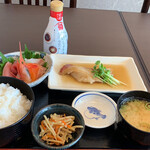 우오가시 쇼고로우 - 오늘의 일일 정식 ¥1350