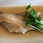 우오가시 쇼고로우 - 킨키 조림은 쫄깃쫄깃한 지방이 가득합니다.