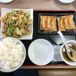 中華食堂満福 - ホルモン定食780円