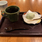 白壁カフェ花ごよみ - 和菓子付きコーヒー