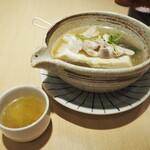 Nyu Sushi Senta - 名物ふくとうふ（480円）