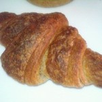 ベッカライ ビオブロート - クロワッサン（180円）