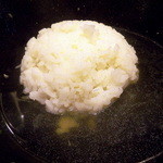 油そば専門店 ぶらぶら - 油そばをいただきましたあとにライスをぶっ込んで鶏スープを注ぎました