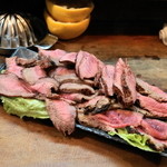 もつ焼 まるい - 2013.1 仔牛ローストビーフ（1人前850円2人前より）