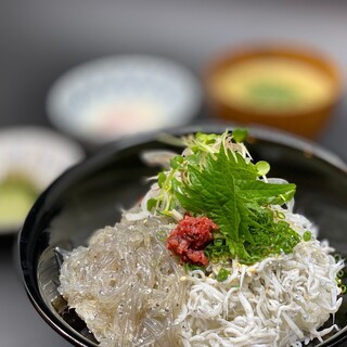 しらすと伊勢海老の 忠兵衛_2