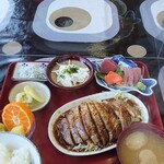 Akane - トンテキ定食