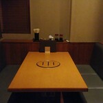 渕上食堂 - 別のテーブル席