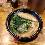 てっぺん - 豚骨ラーメン￥780+レン草￥100