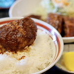 食堂 うさみ - 手作りメンチカツ定食