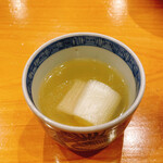 小判寿司 - 今日の魚のあらのスープと須賀川の葱