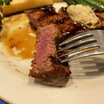 ル・モンド - サーロインステーキ断面