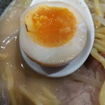 Aji Hachi - 味玉のアップ