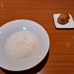 トモ クローバー 大久保食堂 - スープとチーズシュー