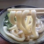 名物うどん横田 - 麺が太くて重い・・・( ；´Д｀)