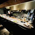 仁修樓 - ◎カウンター席はプラチナチケット化している。