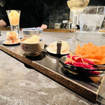 仁修樓 - ◎手間暇かけて作る中華八寸は色彩も味わいも見事。