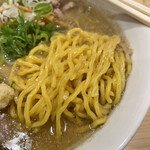 三ん寅 - 麺のアップ