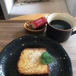 住まいと暮らしのぷらっとHOME花吉野 - ケーキセット（飲み物付）400円