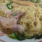 あかつき - 麺とチャーシュー