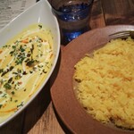 グルガオン - 海老のガーリックレモンバター、イエローライス