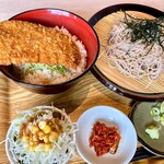 Shokudo Upakuri Tei - ニコニコ亭（渋川市）と似ている美味しいかつ丼にホクホク顔