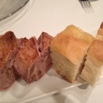 ☆7　赤ワイン・イチジク・クルミのパンなど