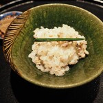 薪鳥新神戸 - 鳥そぼろご飯 + 韮