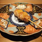 薪鳥新神戸 - 秋田県産 高原比内地鶏 腿肉