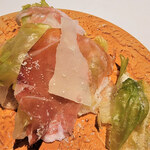 ニシデリア - パルマ産レガート生ハムと減圧レタスのミルフィーユ