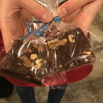 食堂★酒バ ココソーレ - 帰り側に、手作りのチョコの焼菓子をくれました嬉しいねっ♬まみこまみこ