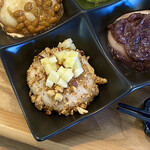 食堂 もちやかた - ナッツとりんご