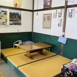 食堂 もちやかた - 内観