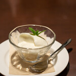 中華ダイニング 一途一心 - 2022.2 杏仁豆腐