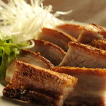 Doragon Shuka Hanare - 皮付豚ばら肉のカリカリ釜焼き