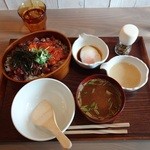 酒嚢飯袋 - 海鮮わっぱめし900円