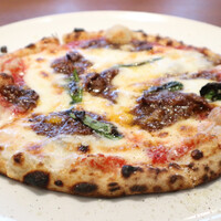 トラットリア イル レガーロ - レガーロランチコース
                      牛すじボロネーゼソースピッツァ