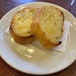 伊太利亭 - ★ガーリックトースト（198円税込）★