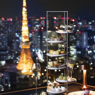 六本木の夜景と共に“MOONLightHighTea”