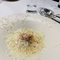 山地陽介 - 「奄美大島・アオリイカのカルボナーラ」はシェフのスペシャリテ