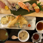 むさし - 上にぎり和定食
選べる一品は鱚と海老の天ぷらを選択