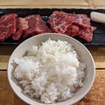 炭火焼肉ぶりっじ - 2種盛ランチ