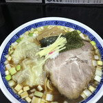 中華そば 亀喜屋 - ワンタン麺