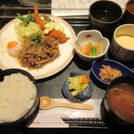 Shumbou kaidou aoba - 牛しぐれ煮とエビフライ　1,000円